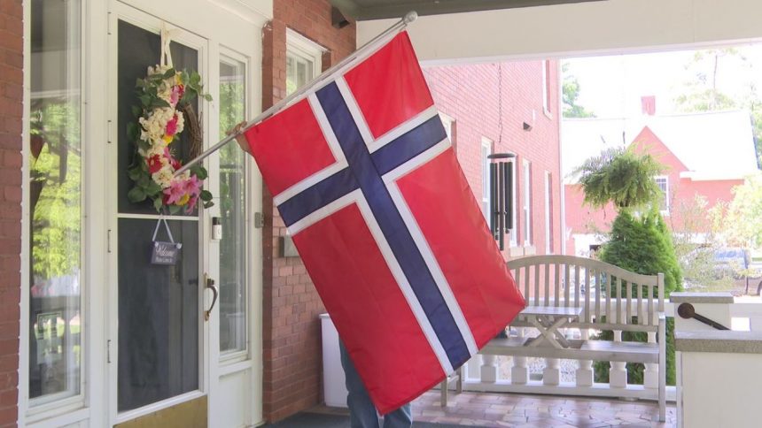 Nordic Pineapple Norway Flag Screen Image Wsym Tv 07292020.jpg